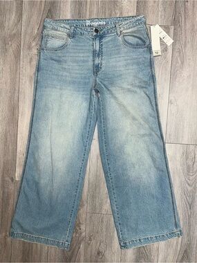 NWT Wide Leg Mid Rise Denim Blue Jeans Light Medium Wash No Boundaries Size 14
